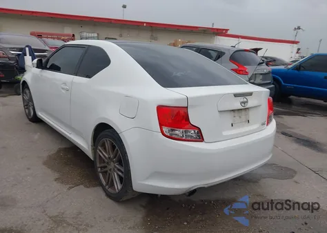 2011 Scion Tc z USA, uszkodzony, nr VIN JTKJF5C70B3005721